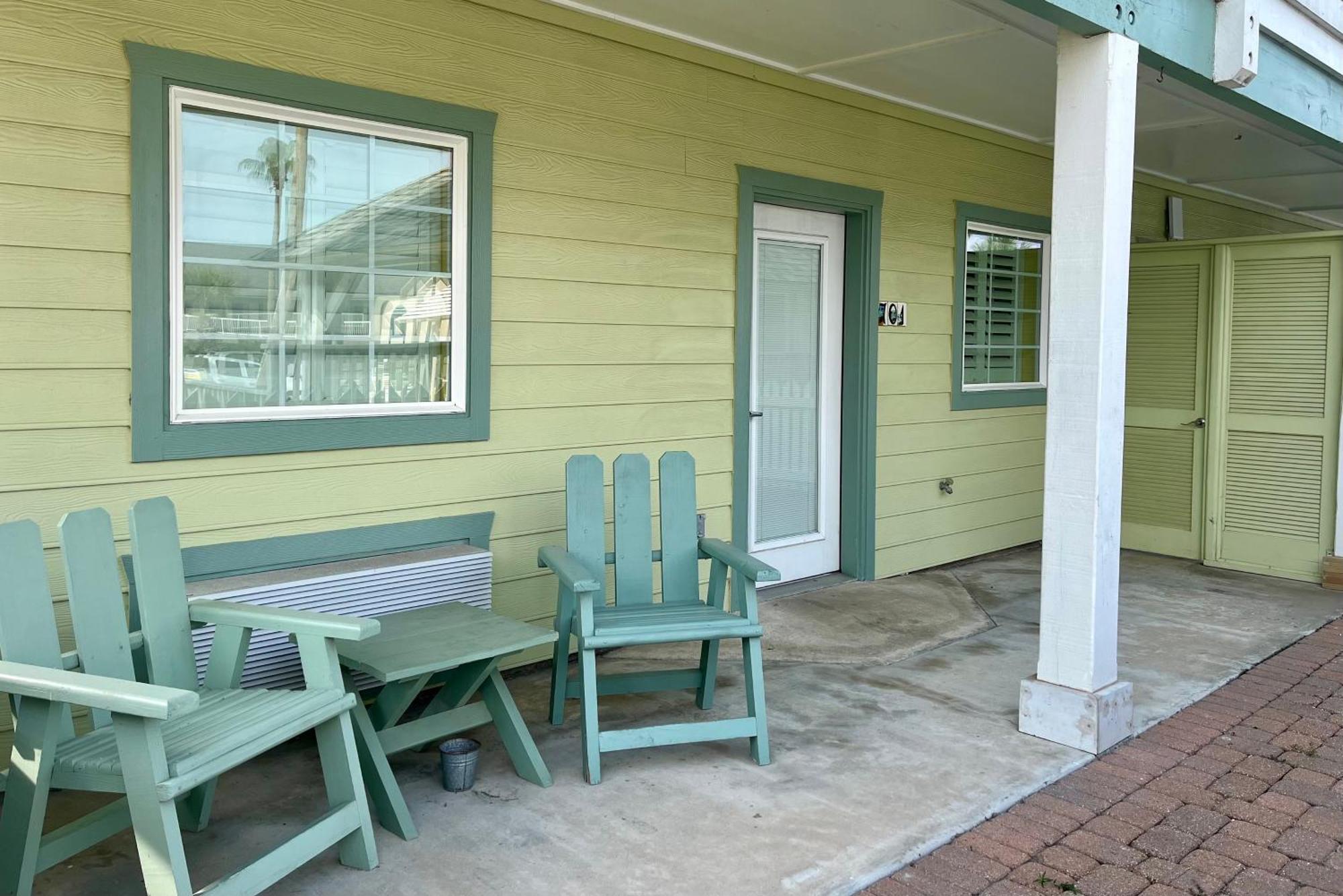 Seashell Village Resort Near The Beach With Kitchens Port Aransas Exterior photo